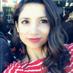 Meet your Posher, Mirna